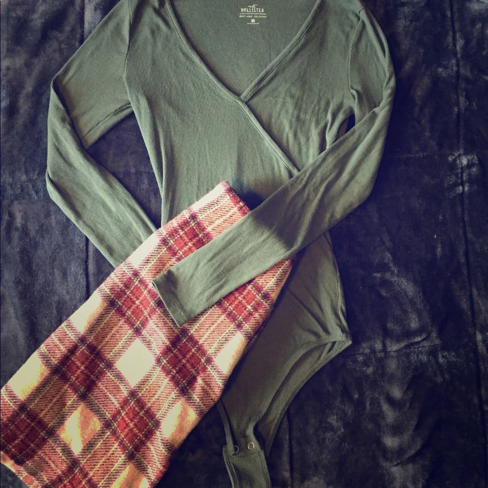 Hollister bodysuit